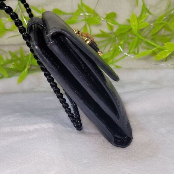 Authentic Gucci Black Lambskin Leather & Bamboo Compact Wallet - Picture 5 of 17